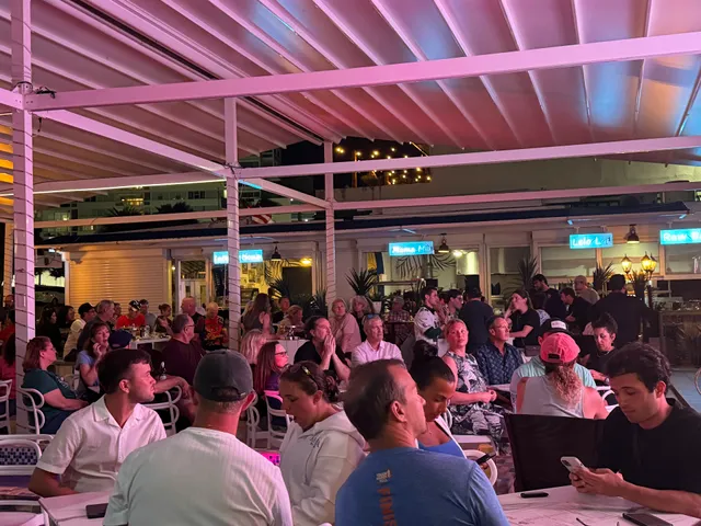 1208 Ashford International Cuisine