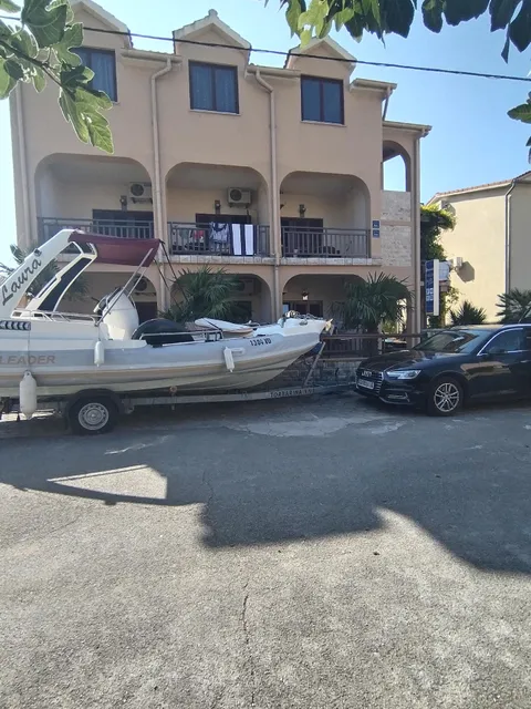 Apartments Maky & Dino