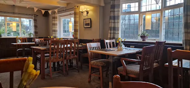 The Pound Inn – Tap House & Eatery