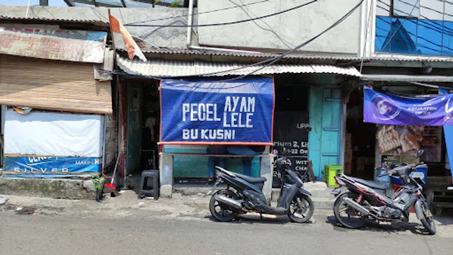 Pecel ayam bu Kusni