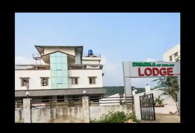 Dwarka lodging