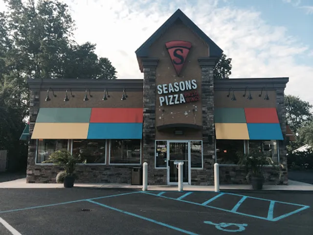 Seasons Pizza