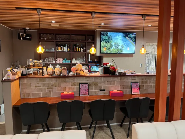 カフェ&カラオケ Riz (リズ)