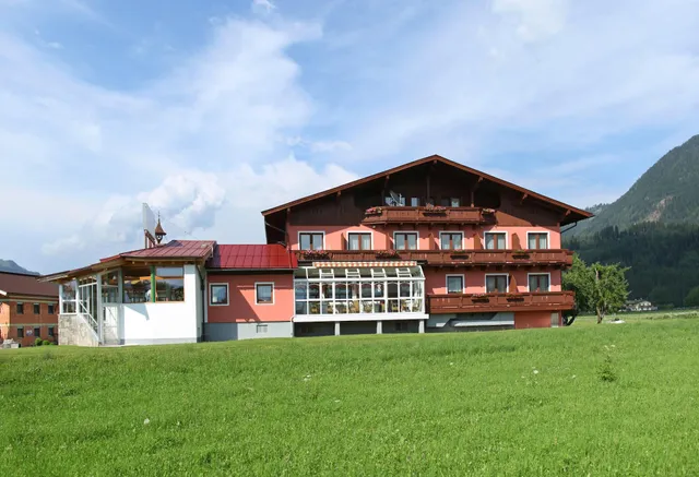 Gasthof Hauser - St. Johann in Tirol