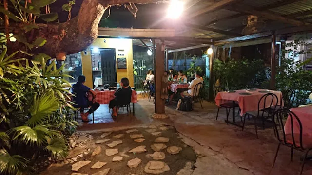 Arano's Bar and Restaurant