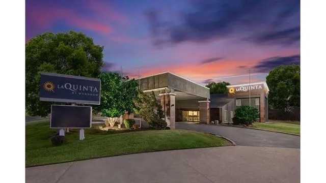 La Quinta Inn by Wyndham El Dorado