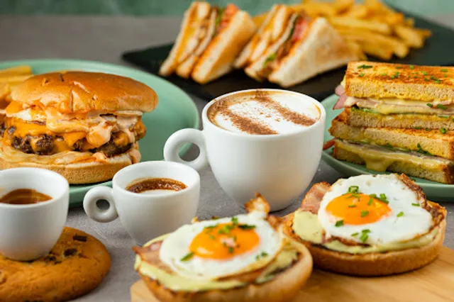 Coffee House Food & Drink