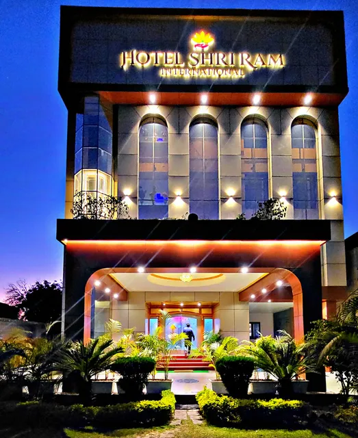 Hotel Shri Ram International