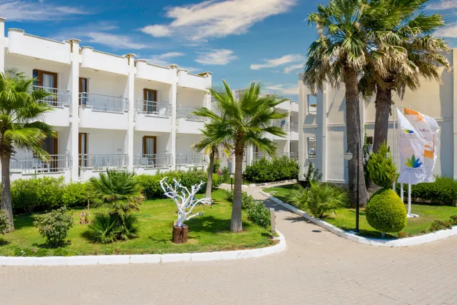 LABRANDA Lebedos Princess