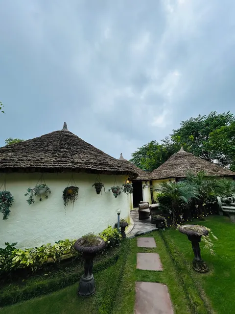 The Misty Bliss Cottages and Homestay