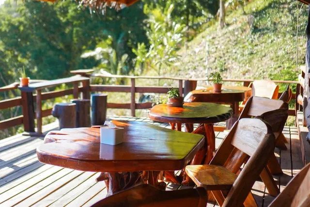 TARZAN SEA SIDE CAFE