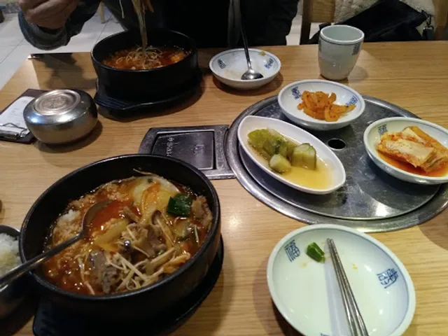 Pyeonggaok Gwanghwamun