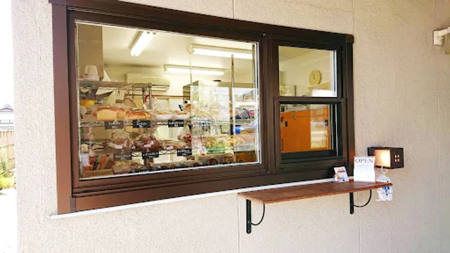 4tuba -よつば- 焼き菓子とパンの店