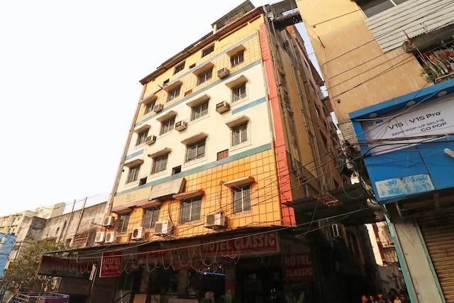 OYO 28732 Hotel Classic