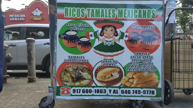 Ricos Tamales Mexicanos (Food Cart)
