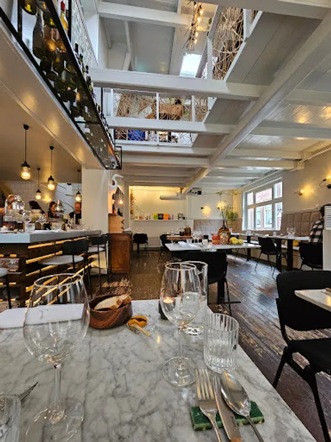 Héron Petit Restaurant