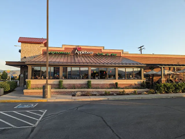 Applebee's Grill + Bar