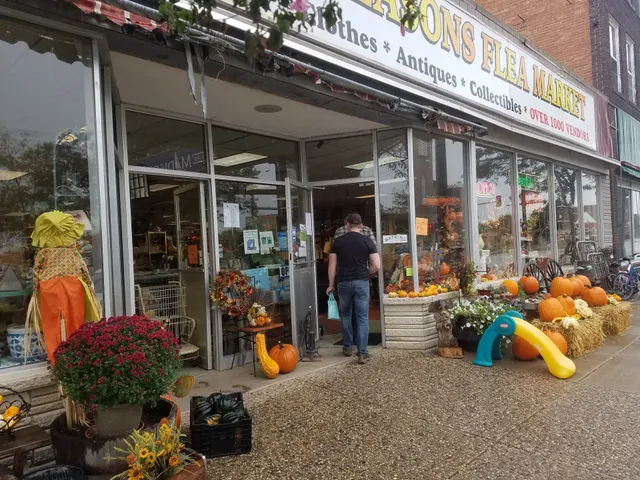 Four Seasons Flea Market