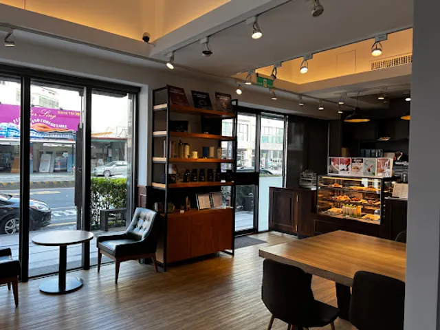 Louisa Coffee 路易莎咖啡(台南東門門市)（提供外送）