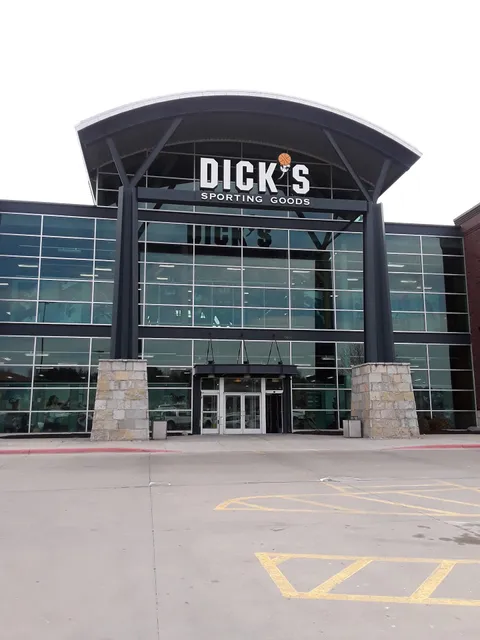 DICK'S Sporting Goods