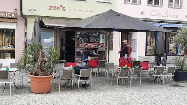 Zoe's Cafe Bar