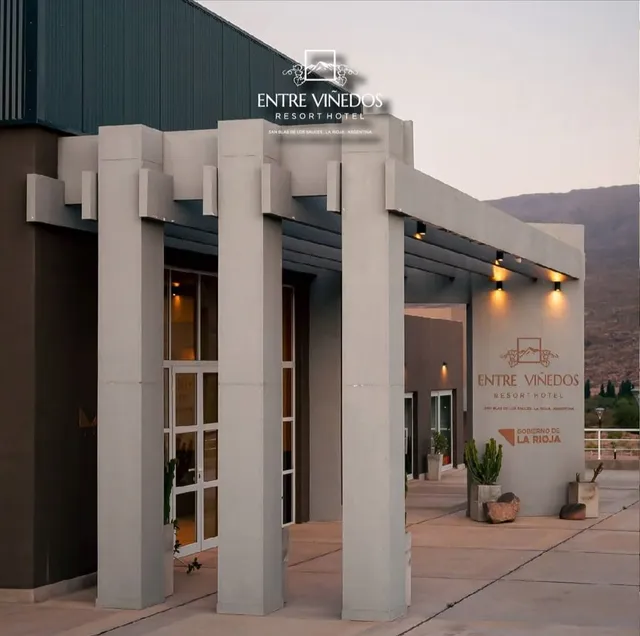 Entre Viñedos Resort Hotel