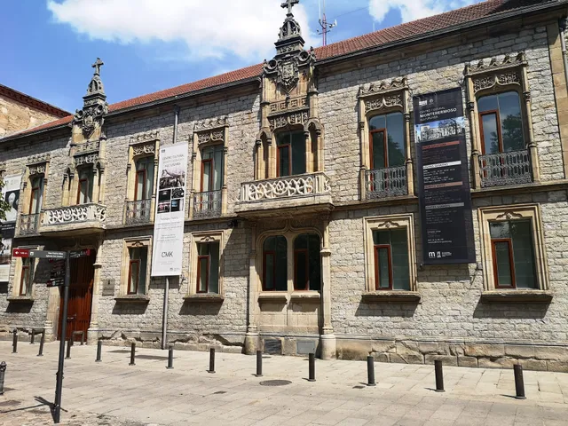 Oihaneder Euskararen Etxea