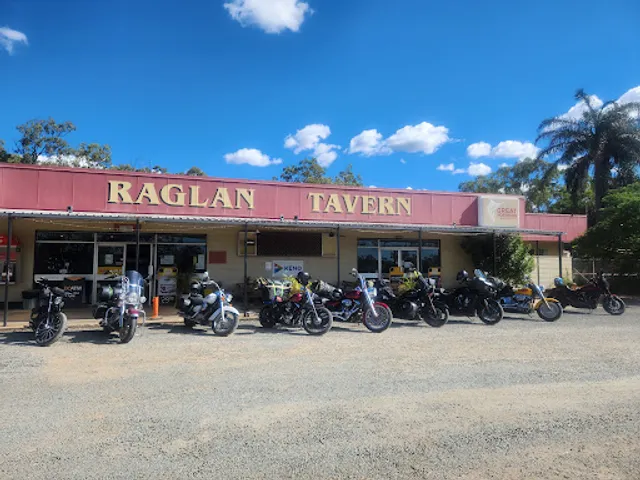 Raglan Tavern