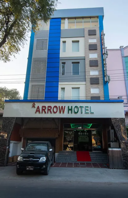 Arrow Hotel