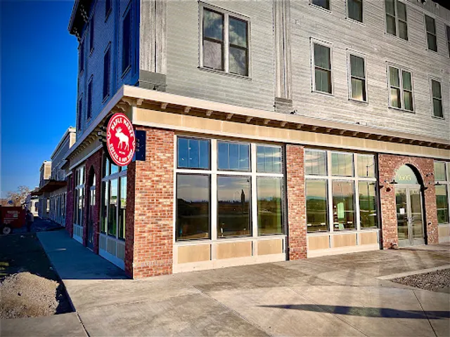 Maple Moose Coffee and Pop Shop