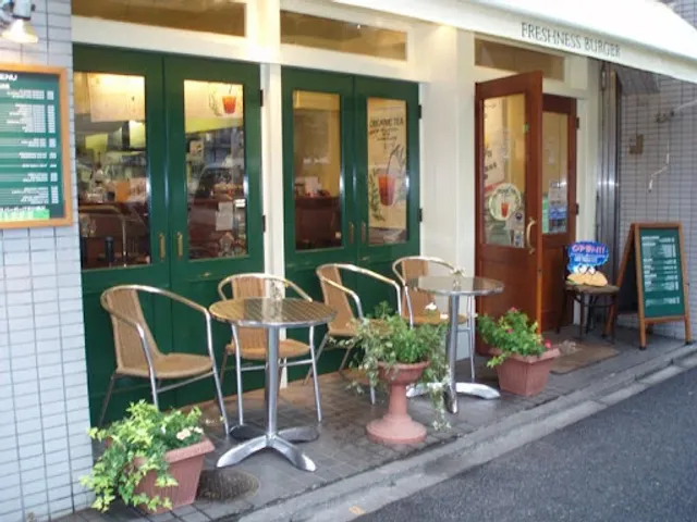 FRESHNESS BURGER Edogawabashi