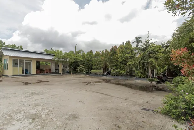 RedDoorz @ Jalan Bukit Keminting