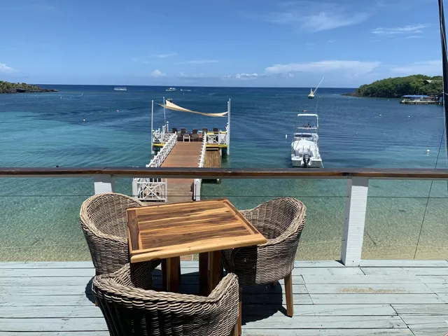 The Beach House Roatán at Half Moon Bay