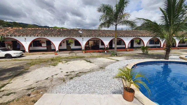 Hotel Hacienda La Pola