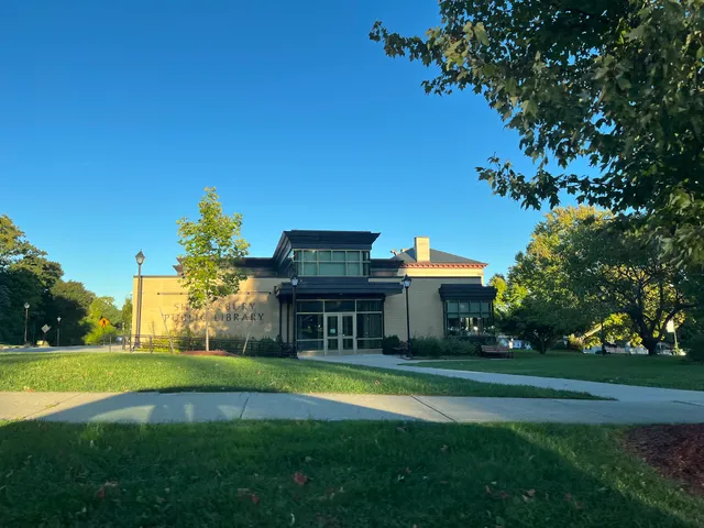 Shrewsbury Public Library