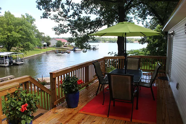 Hot Springs Lake Home