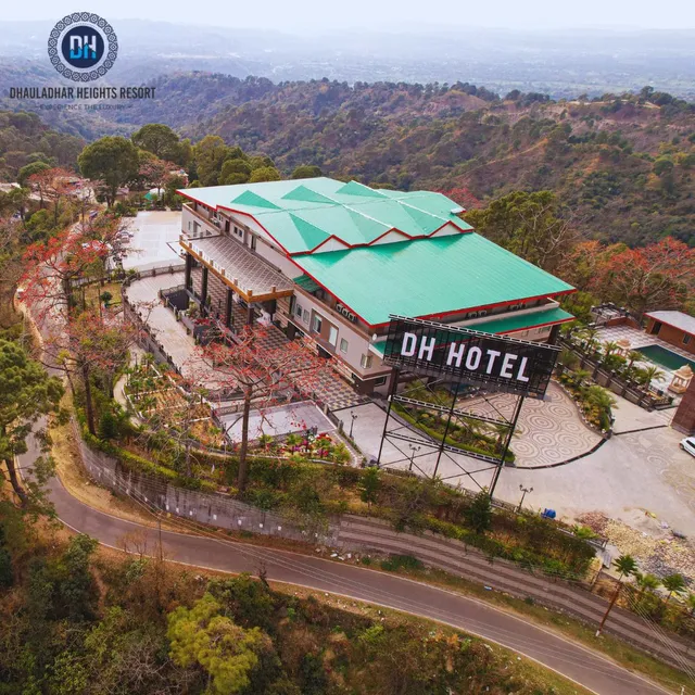 Dhauladhar Heights Resort