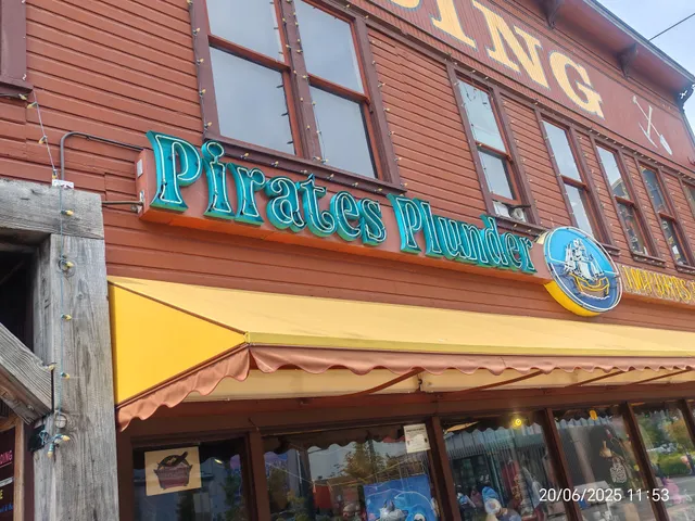 Pirates Plunder