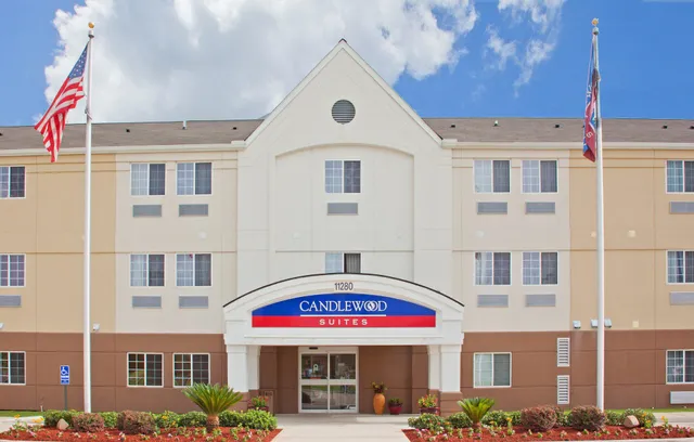 Candlewood Suites Houston Westchase - Westheimer by IHG