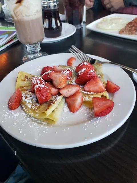 Le Peep Omaha - Aksarben