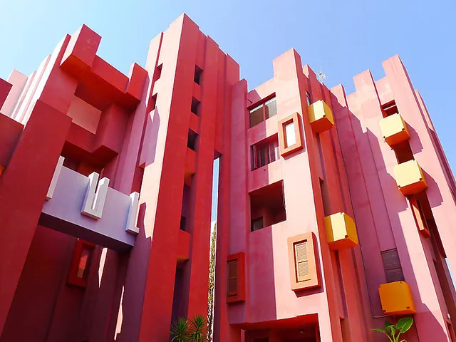 La Muralla Roja Loft