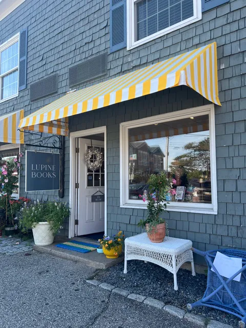 Lupine Books