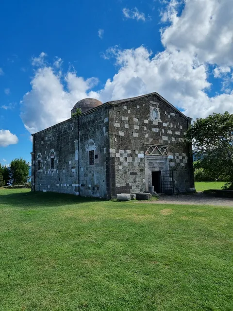 YASON KİLİSESI VE DENIZ FENERI