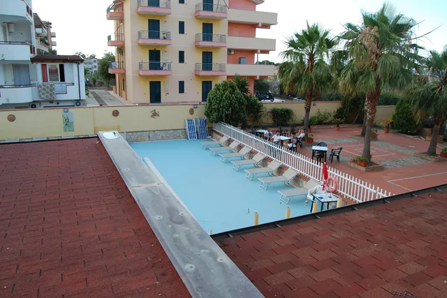 Saint George Hotel Club