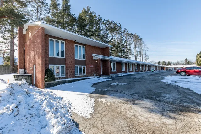 Red Pine Inn & Extended Stays