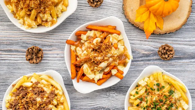 KEBEK - Famous Canadian Poutine