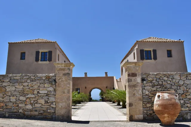 Traditional Guesthouse Xenonas Fos ke Choros