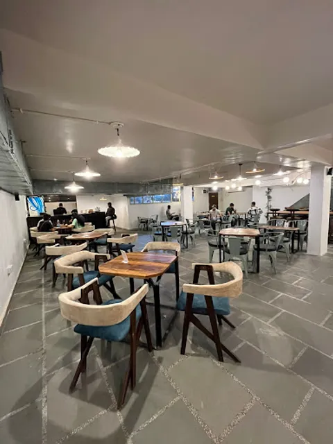 Foodies' Arena - Cafe | Best Cafe at Kota | Games to play till your order served | Eat | Drink | Chill | Repeat