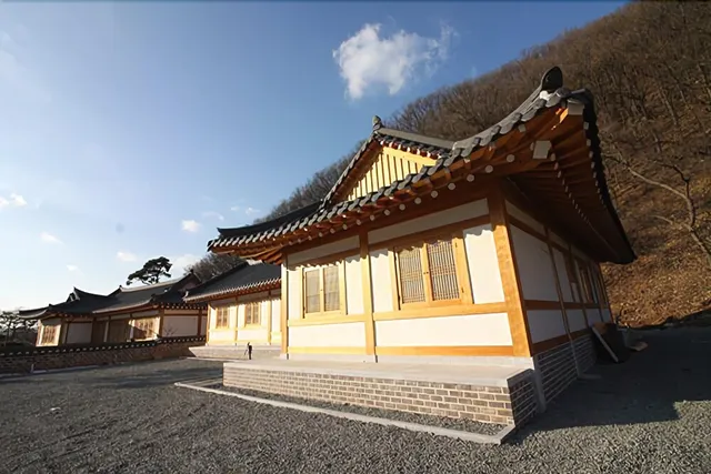 Yongin Sujindang Pension