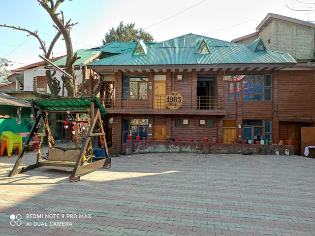 Hotel The 1965 Mall Road Manali: Rooms, Bikes, Taxi